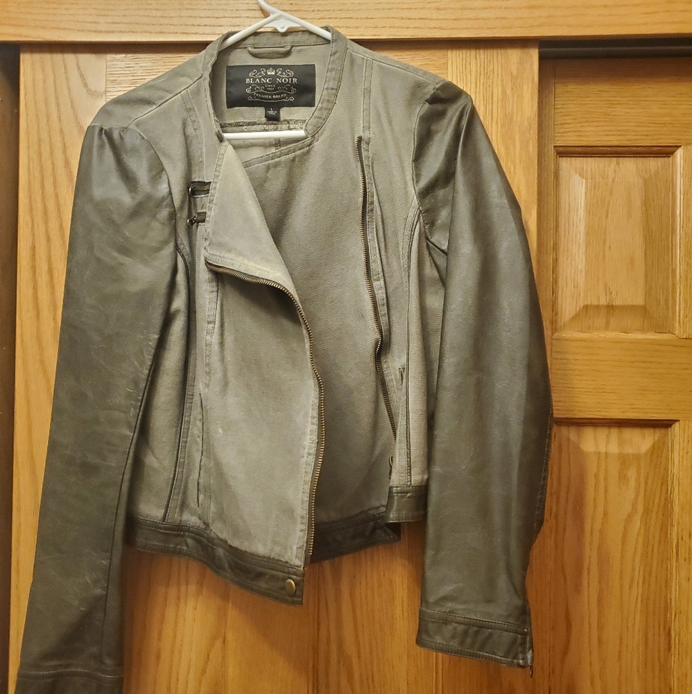Blanc noir jacket